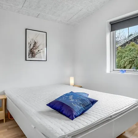 別荘 4 Bedroom Cozy In *